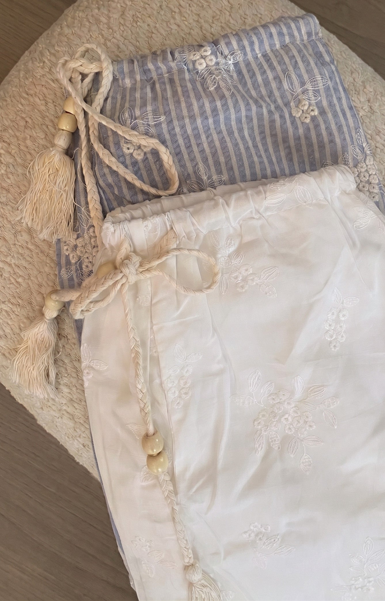 Pantalon Brodé Bleu Ciel